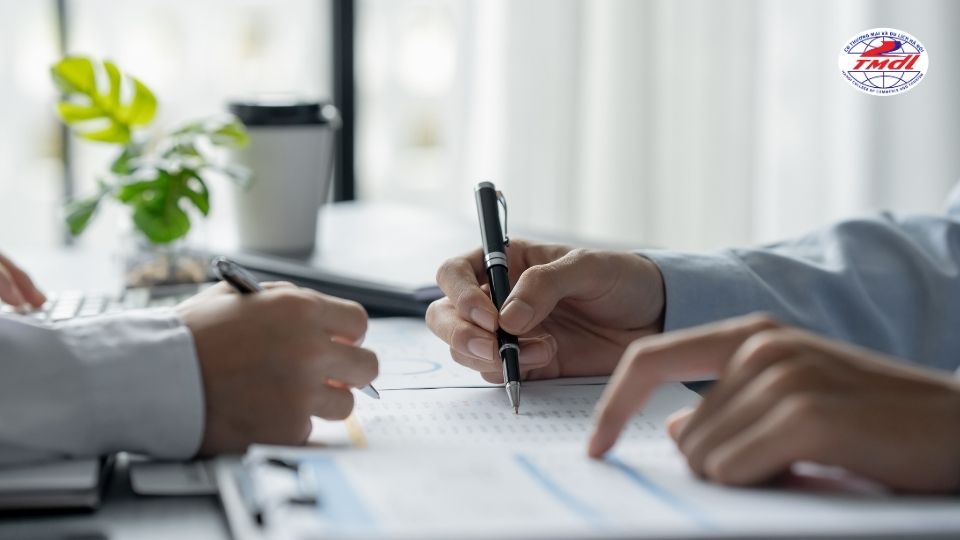 Quản trị kinh doanh gồm những chuyên ngành nào phổ biến?